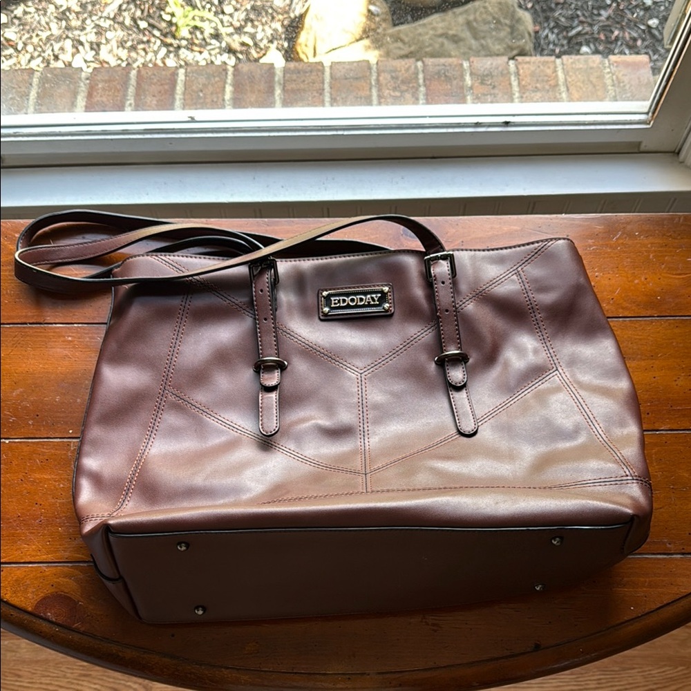 Women’s Large Faux Leather Laptop Bag